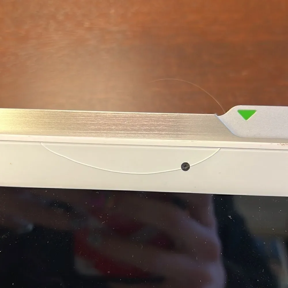 Clover Credit Card Machine   - Picture 2 of 5